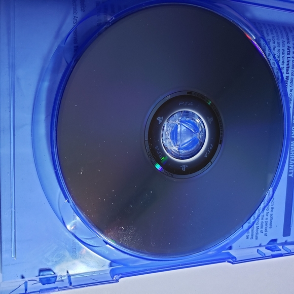 Madden 17 EA Sports NFL Game. PS4 - Picture 15 of 16